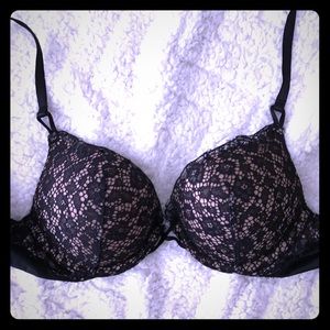 VS Bombshell Add 2 cup size Pushup Bra - Lace